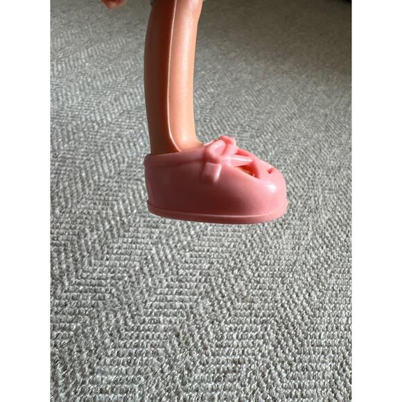 Vintage 1979 Strawberry Shortcake for Raspberry Tart doll Pink Replacement Shoes - Picture 3 of 3